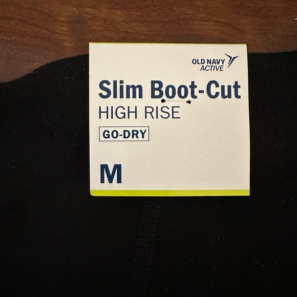 NWT Old Navy Slim Boot Cut Leggings M - Picture 2 of 4